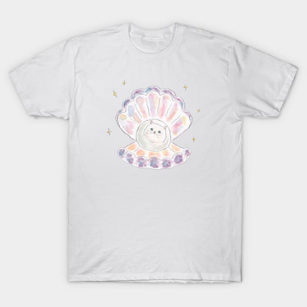 Pearl Cat T-Shirt by TOCOROCOMUGI